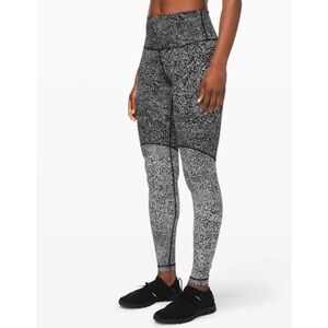 Size 6 Lululemon Wunder Under High-Rise Tight *Blocked Full-On Luxtreme 28"